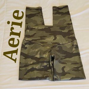 Aerie green camouflage sleek high rise skinny leggings Sz: M